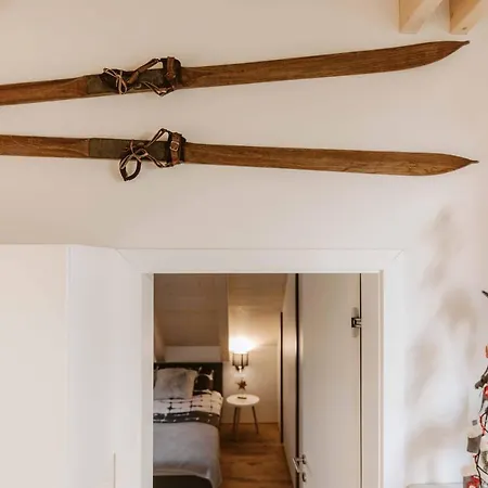 Spica - Private Parking 크라니스카고라